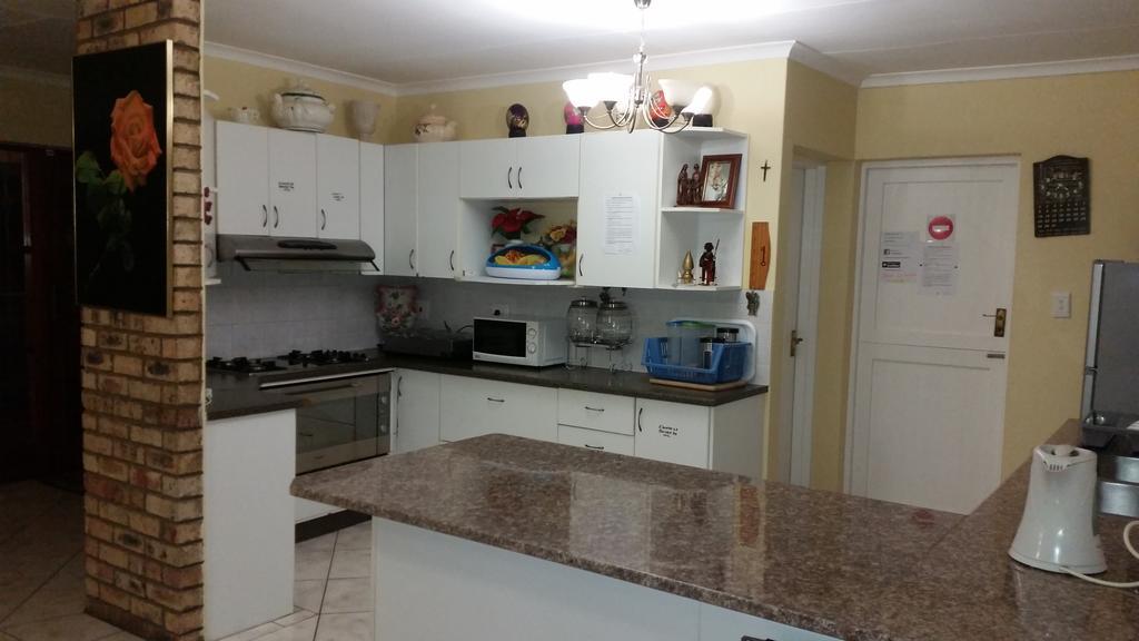 Ebenezer Guesthouse Bluewater Bay Port Elizabeth Dış mekan fotoğraf