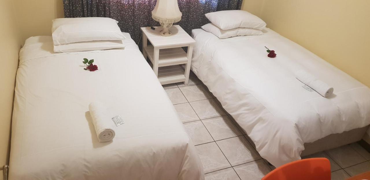 Ebenezer Guesthouse Bluewater Bay Port Elizabeth Dış mekan fotoğraf