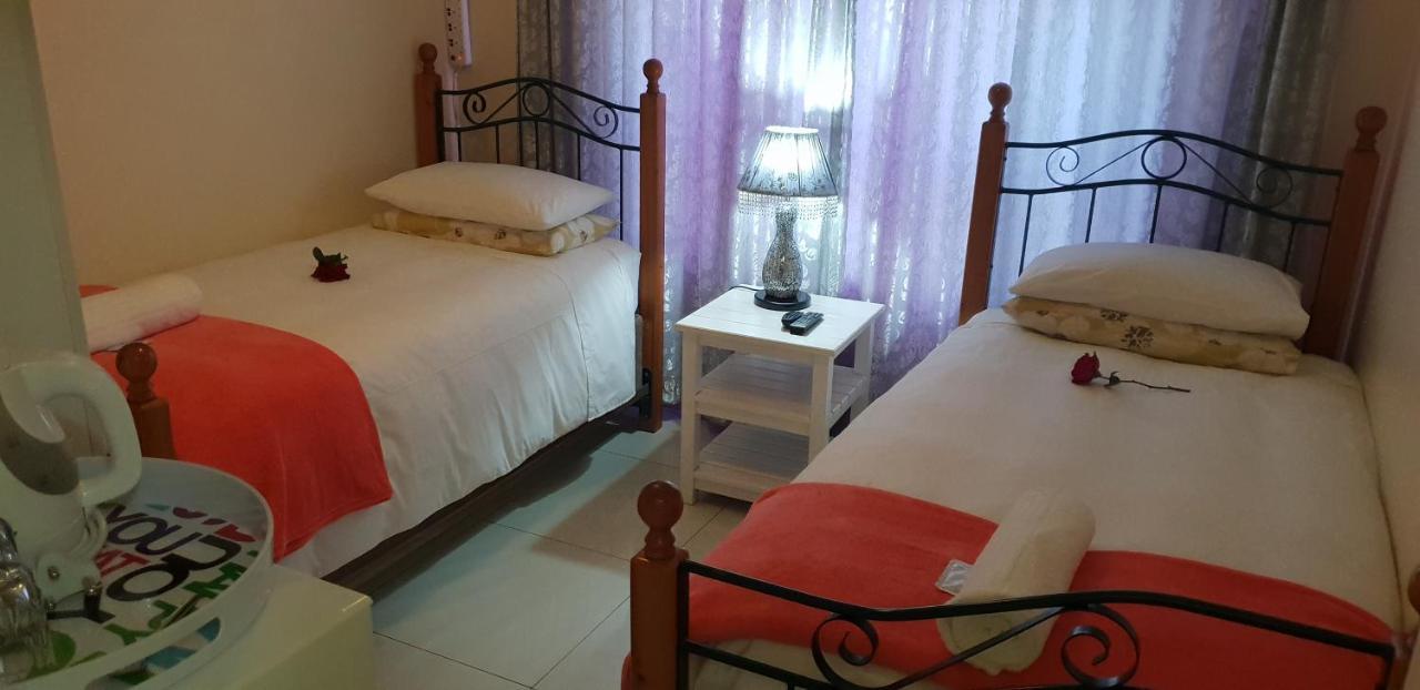 Ebenezer Guesthouse Bluewater Bay Port Elizabeth Dış mekan fotoğraf