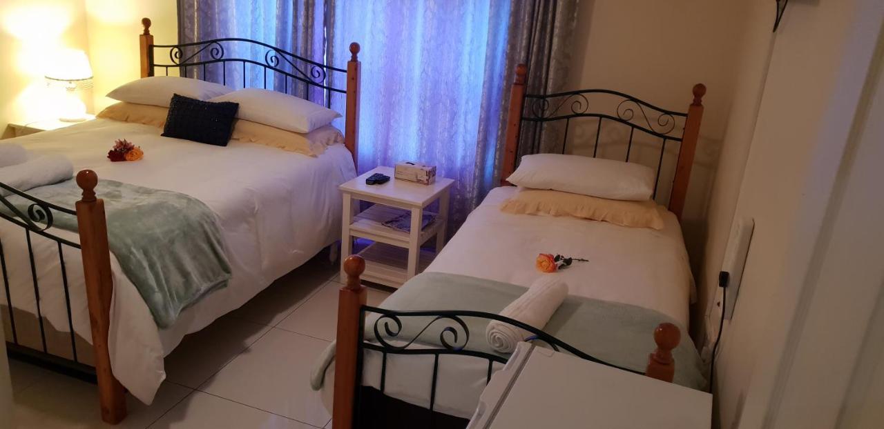 Ebenezer Guesthouse Bluewater Bay Port Elizabeth Dış mekan fotoğraf