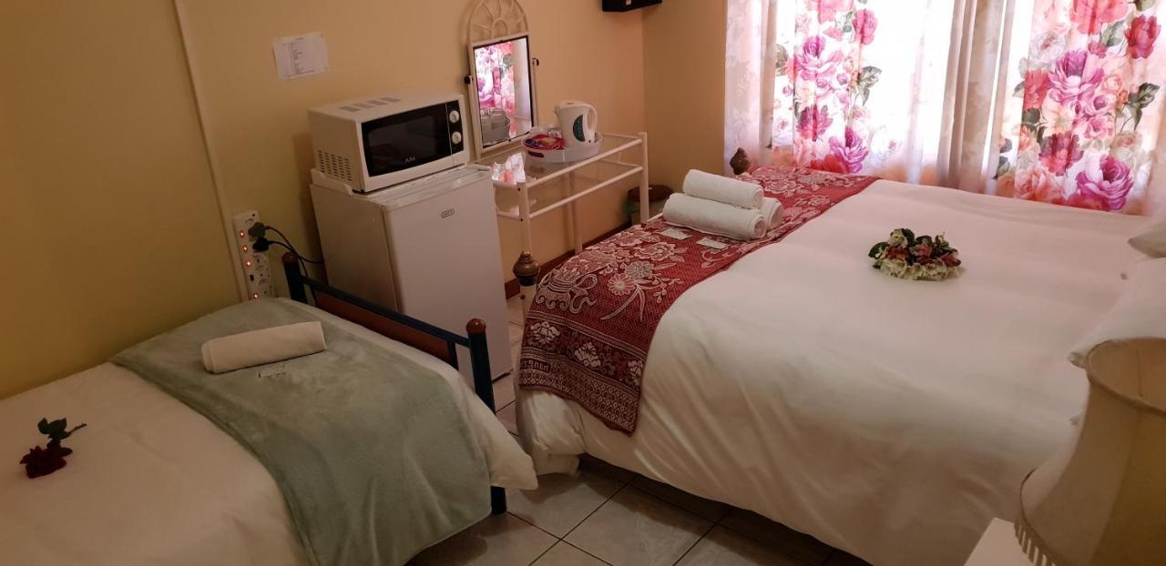 Ebenezer Guesthouse Bluewater Bay Port Elizabeth Dış mekan fotoğraf